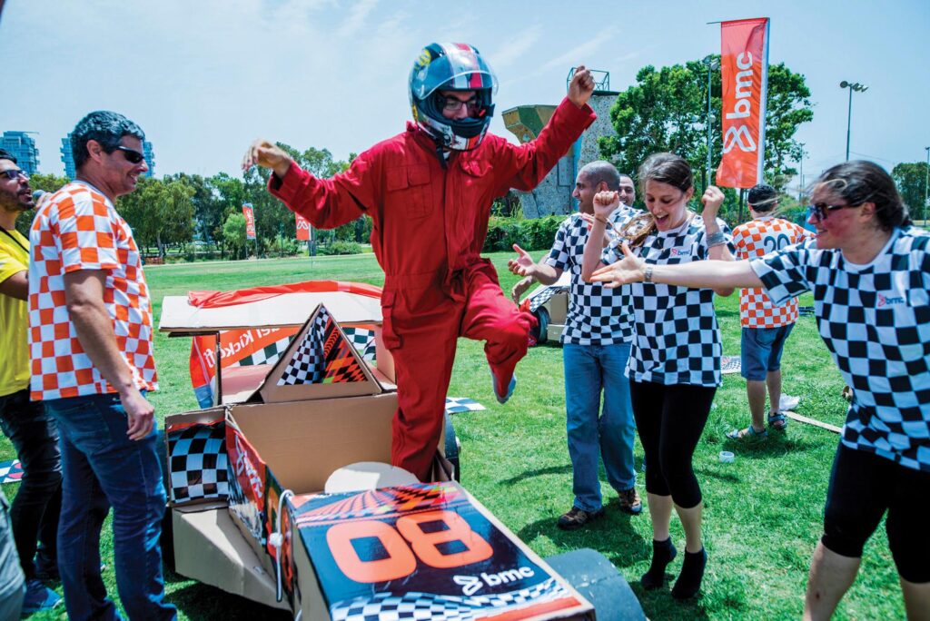 grand prix construcción de coches de formula 1 team building